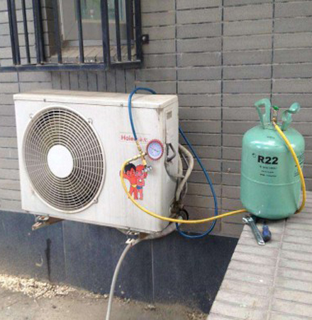 北塔空调加氟