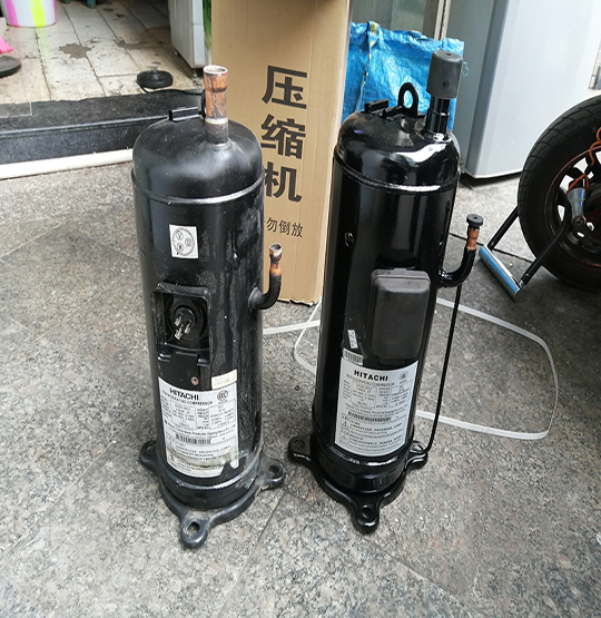 北塔中央空调压缩机的更换维修